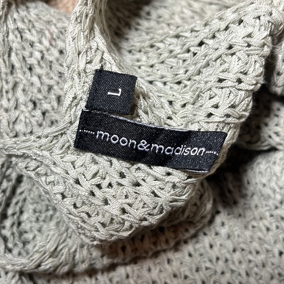 Knit Top - Picture 3 of 4